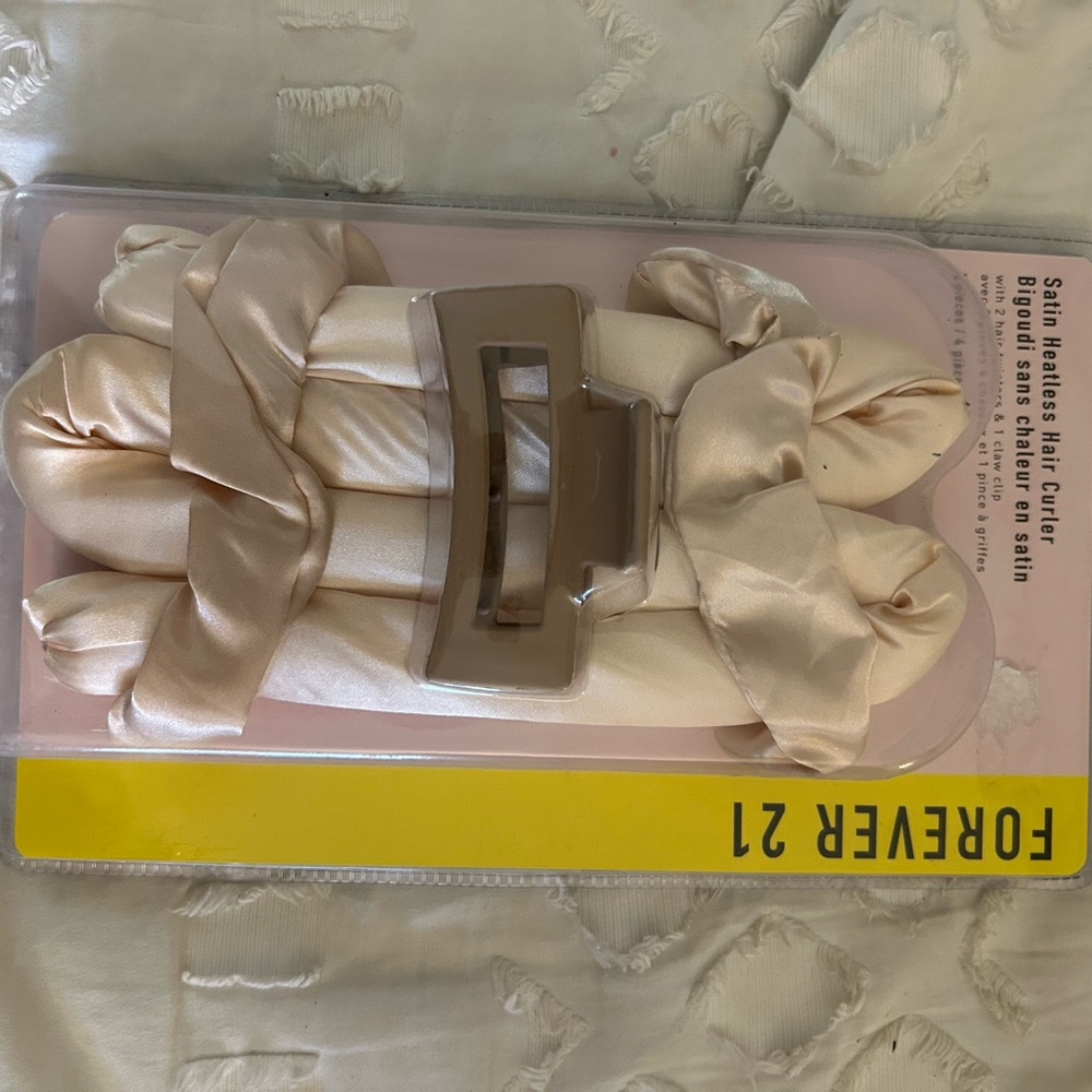Forever 21 Satin Hair Claw Clip